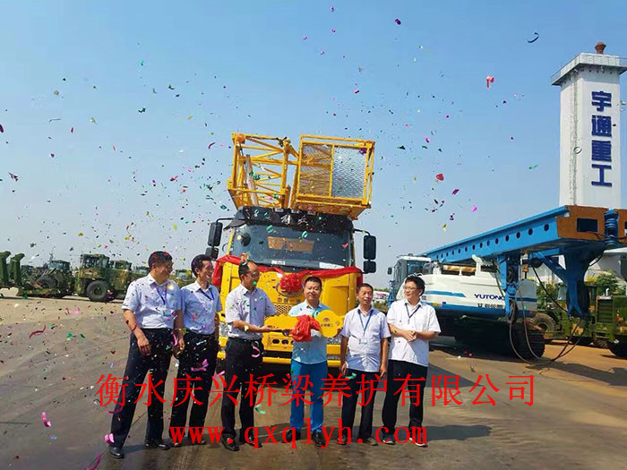 �����z�y܇���U