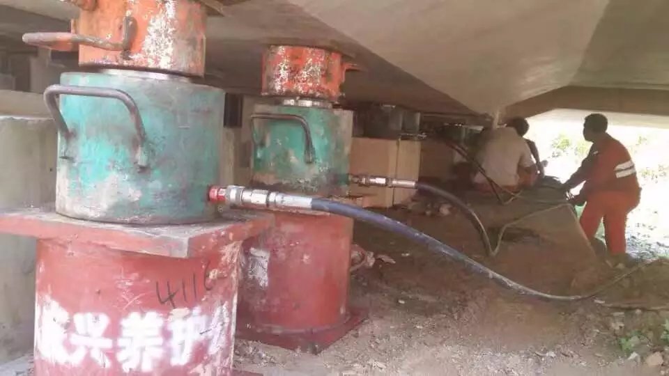 �����z�y܇���U