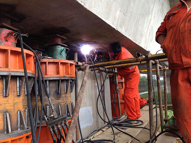 ����֧�����Q